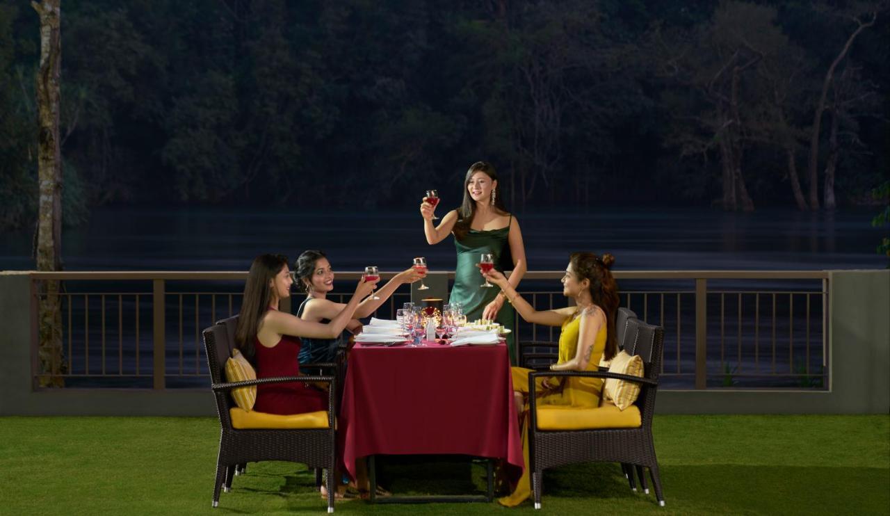 Whistling Woodzs Resort Dandeli Eksteriør bilde